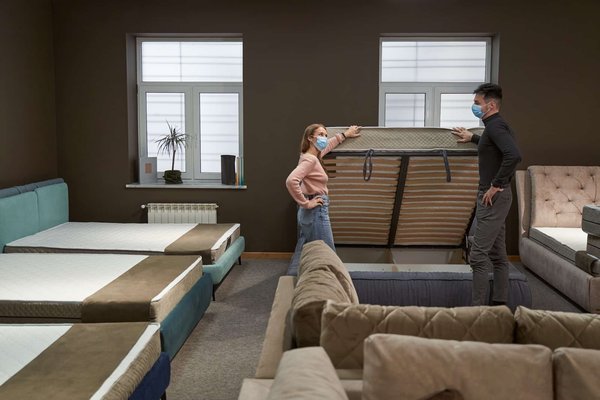 Découvrez les tendances en matière de design pour les canapés convertibles cette année